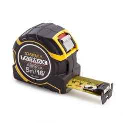 Stanley XTHT0-33503 FatMax Autolock Tape Measure With Blade Armor 5m