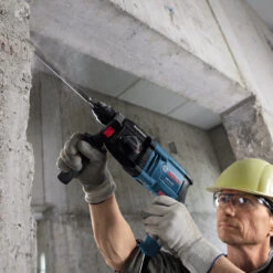 Bosch GBH220D SDS+ Rotary Hammer 2kg In Case With 1 Chisel + 3 Drills (240V) -Optimal Tool Store 5b029b88c3a6660178c96273 97370.1673626883