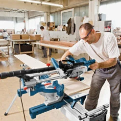 Bosch GCM8SJL Single Bevel Sliding Mitre Saw (240V) 13 Bosch GCM8SJL Single Bevel Sliding Mitre Saw (240V) -Optimal Tool Store 5b029b88c3a6660178c962ef 86943.1583490080