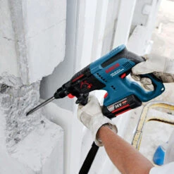 Bosch GBH36VF-LI Plus SDS Plus Hammer Drill (3 X 4.0Ah Batteries) -Optimal Tool Store 5b029bd5c3a6660178c9a63c 84340.1671624954