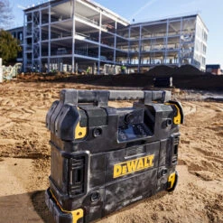 Dewalt DWST1-81079 18V TSTAK DAB Jobsite Radio & Charger -Optimal Tool Store 5b029be3c3a6660178c9b157 24342.1583489515