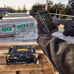 Dewalt DWST1-81079 18V TSTAK DAB Jobsite Radio & Charger -Optimal Tool Store 5b029be3c3a6660178c9b159 64160.1583489515