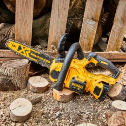 Dewalt DCM565N 18V XR Cordless Brushless Chainsaw 30cm (Body Only) -Optimal Tool Store 5de4c94ecaefae1014000029 87416.1583490035