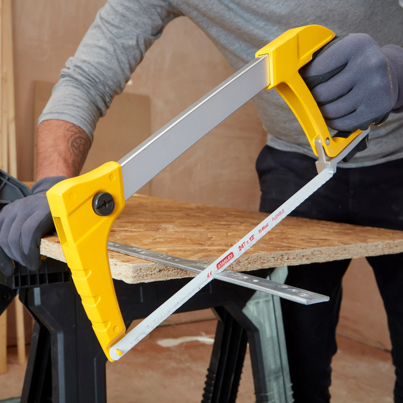 Stanley 1-20-110 Dynagrip Heavy Duty Hacksaw 305mm (12") 9 Stanley 1-20-110 Dynagrip Heavy Duty Hacksaw 305mm (12") - Image 7