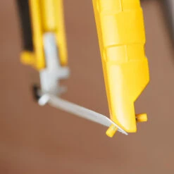 Stanley 1-20-110 Dynagrip Heavy Duty Hacksaw 305mm (12") 19 Stanley 1-20-110 Dynagrip Heavy Duty Hacksaw 305mm (12") -Optimal Tool Store file input 1604308113319 39045.1604308114