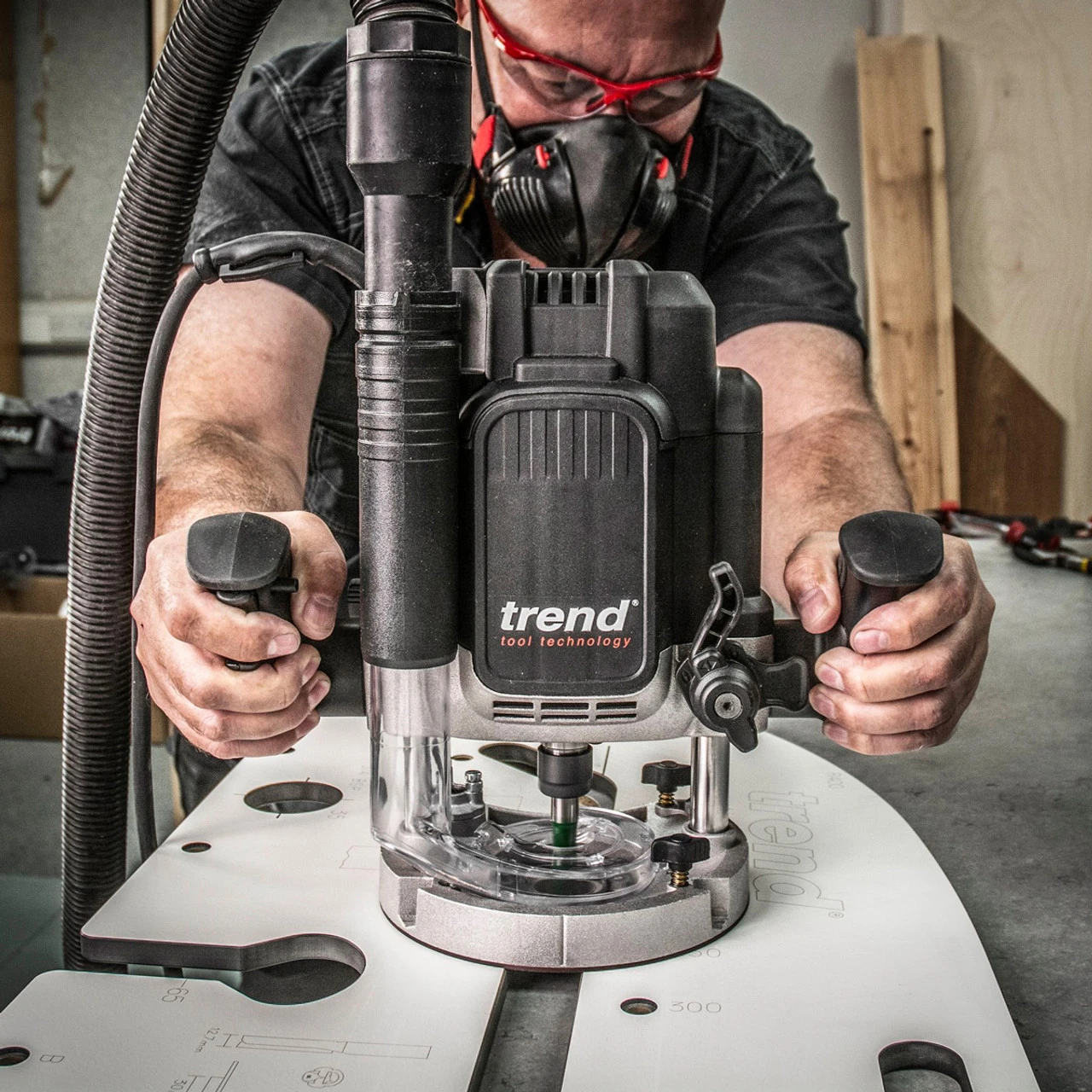 Trend T14EK 1/2" Variable Speed Workshop Router 2300W (240V) 6 Trend T14EK 1/2" Variable Speed Workshop Router 2300W (240V) - Image 4